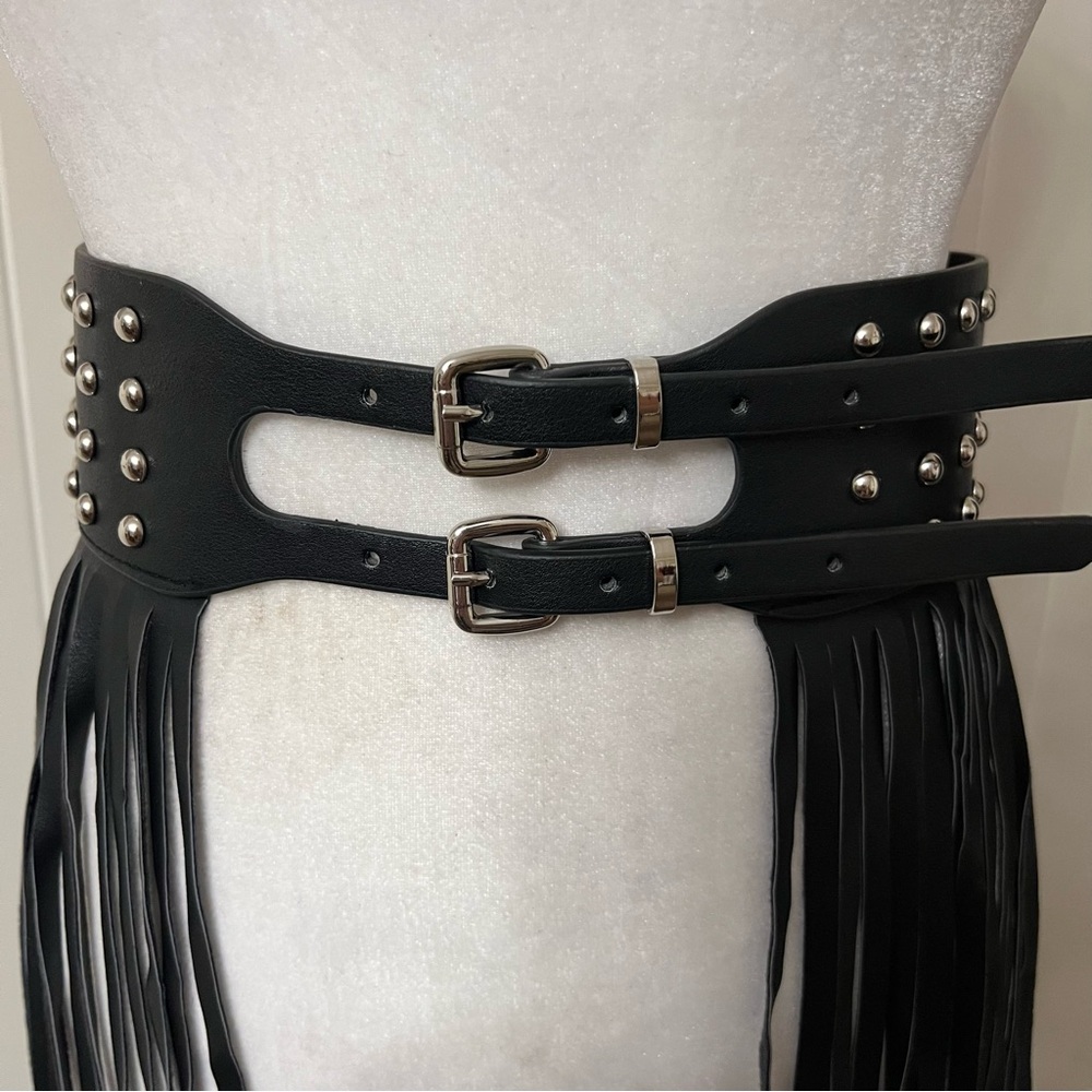 Fringed Leather Hip Belt — Black - Picture 6 of 10